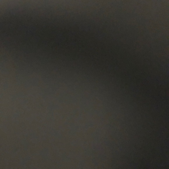 Meet your Posher, Lauren - Picture 1 of 1